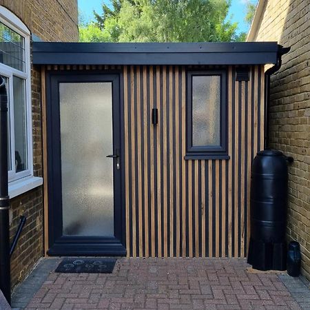 شقة Self-Contained Annex, With Parking. سيتينغبورن المظهر الخارجي الصورة